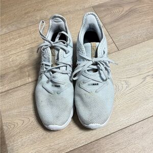 Nike Gray Athletic Sneakers with Breathable Knit Design